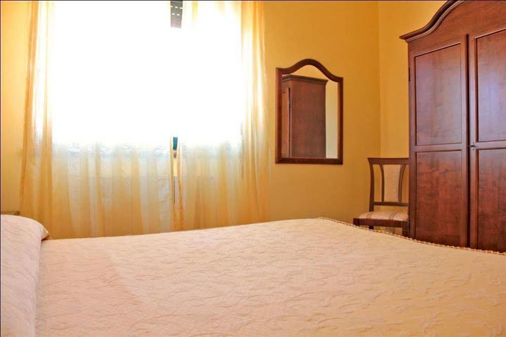 Ai Tre Parchi Bed And Bike Couette-café Randazzo